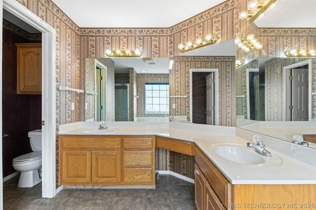 8515 N 102ND East Avenue, Owasso, OK 74055