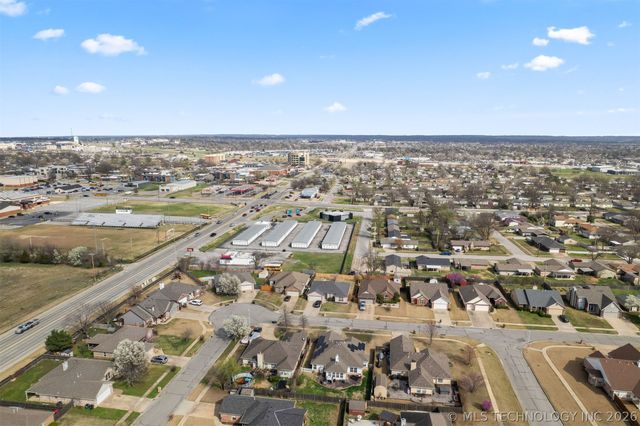 8515 N 102ND East Avenue, Owasso, OK 74055