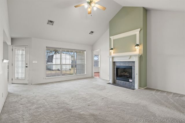 8515 N 102ND East Avenue, Owasso, OK 74055