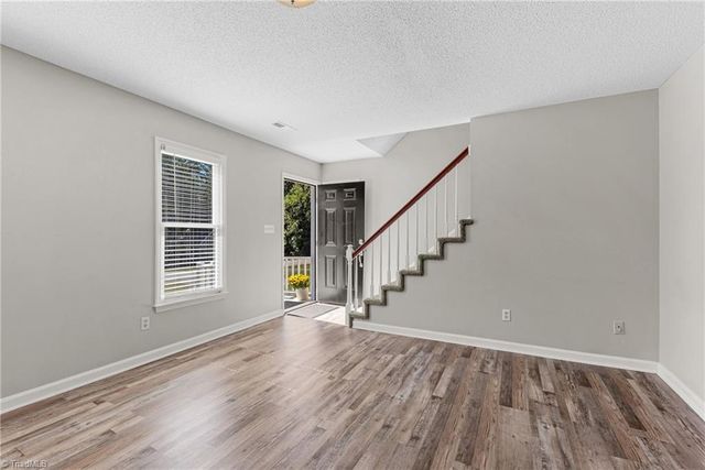 5525 Moravian Heights Lane, Clemmons, NC 27012