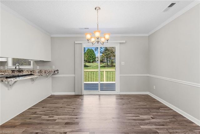 5525 Moravian Heights Lane, Clemmons, NC 27012