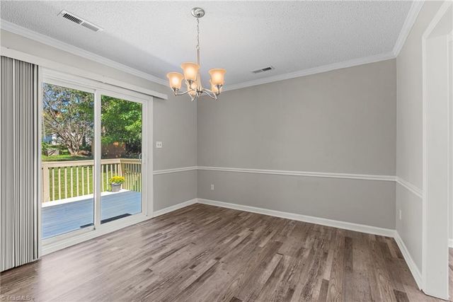 5525 Moravian Heights Lane, Clemmons, NC 27012