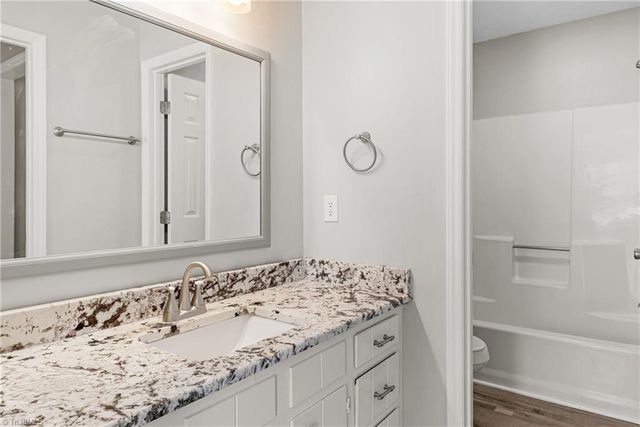 5525 Moravian Heights Lane, Clemmons, NC 27012