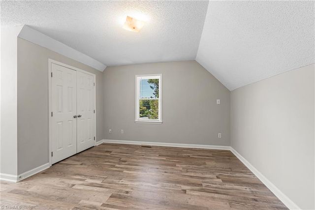 5525 Moravian Heights Lane, Clemmons, NC 27012