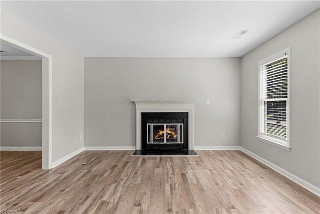 5525 Moravian Heights Lane, Clemmons, NC 27012