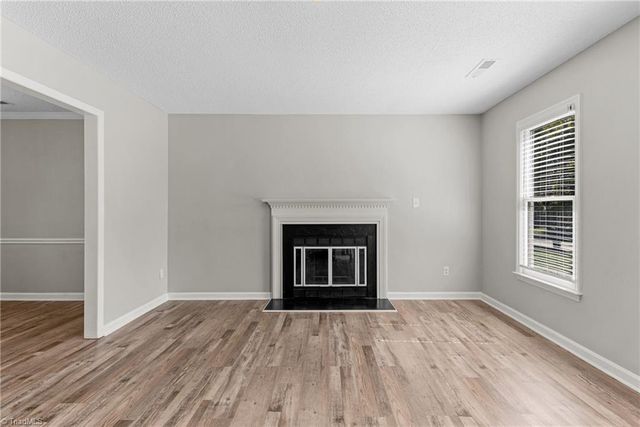 5525 Moravian Heights Lane, Clemmons, NC 27012