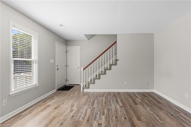 5525 Moravian Heights Lane, Clemmons, NC 27012