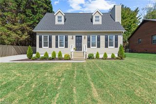 5525 Moravian Heights Lane, Clemmons, NC 27012