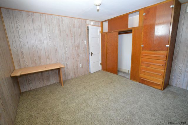 2142 W C ST, Torrington, WY 82240