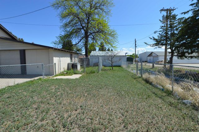 2142 W C ST, Torrington, WY 82240