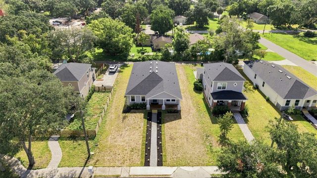 809 S LOCUST AVENUE, Sanford, FL 32771