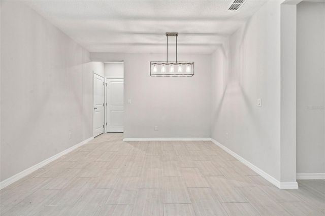 809 S LOCUST AVENUE, Sanford, FL 32771