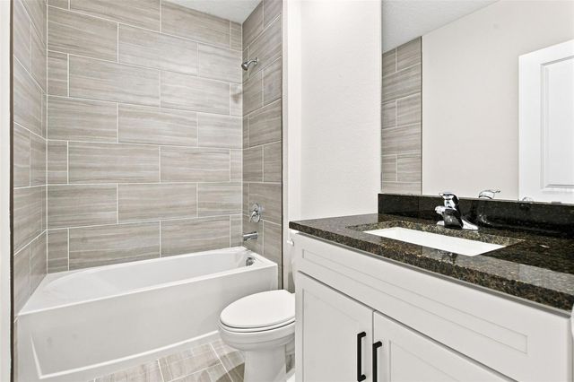 809 S LOCUST AVENUE, Sanford, FL 32771