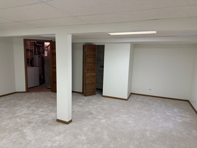 1264 Sandhurst Lane, South Elgin, IL 60177