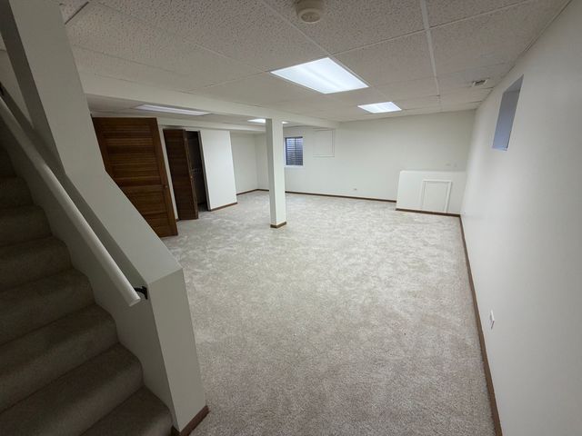 1264 Sandhurst Lane, South Elgin, IL 60177