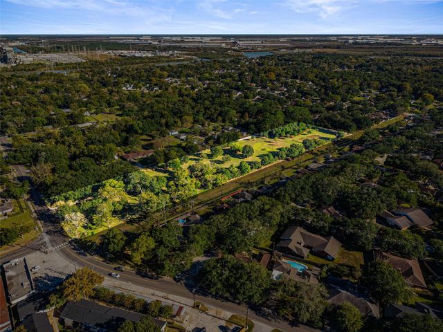 2201 Cedar Bayou Road, Baytown, TX 77520