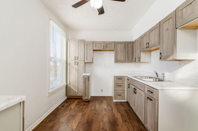 73 Hayden Avenue, Columbus, OH 43222