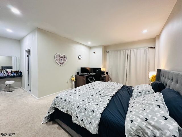 32 Windsor Dr, Lincoln Park Boro, NJ 07035