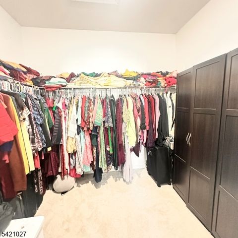 32 Windsor Dr, Lincoln Park Boro, NJ 07035