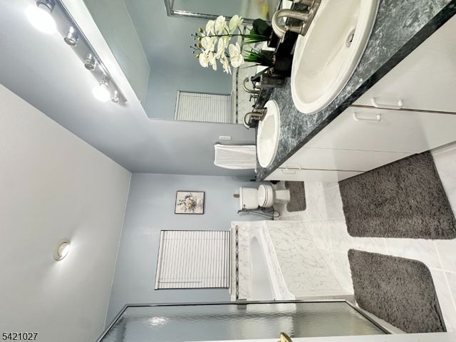 32 Windsor Dr, Lincoln Park Boro, NJ 07035