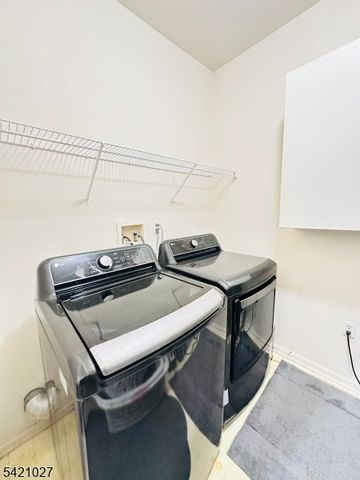 32 Windsor Dr, Lincoln Park Boro, NJ 07035