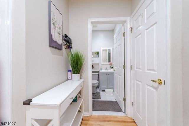 32 Windsor Dr, Lincoln Park Boro, NJ 07035