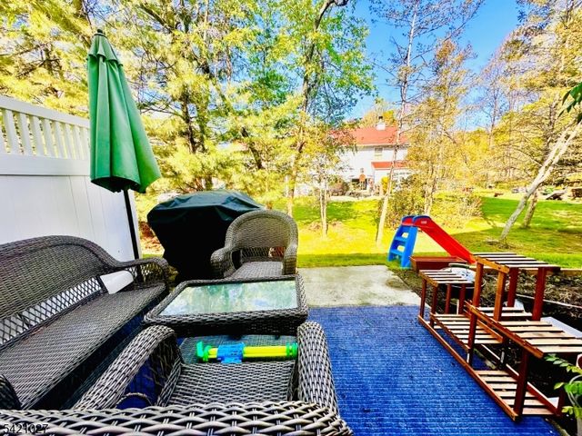 32 Windsor Dr, Lincoln Park Boro, NJ 07035