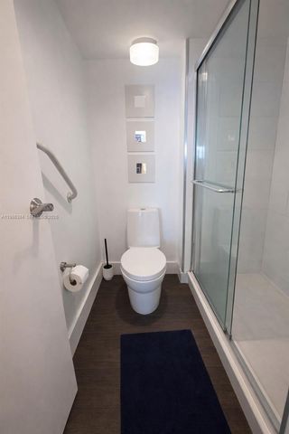 3675 N Country Club Dr 2305, Aventura, FL 33180