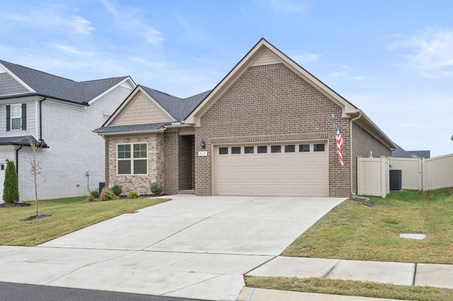 719 Rex Dr, Spring Hill, TN 37174
