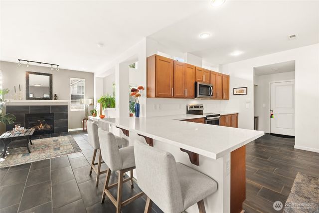 27366 215th Place SE, Maple Valley, WA 98038