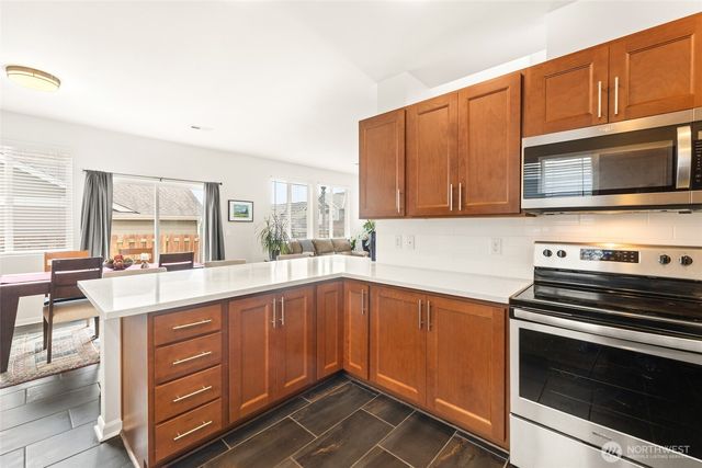 27366 215th Place SE, Maple Valley, WA 98038