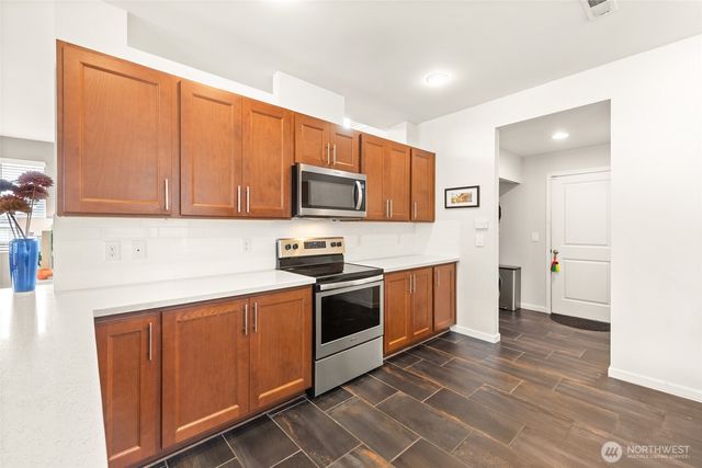 27366 215th Place SE, Maple Valley, WA 98038