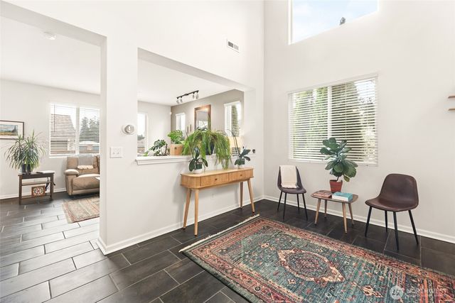 27366 215th Place SE, Maple Valley, WA 98038