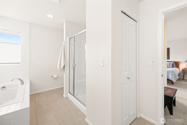 27366 215th Place SE, Maple Valley, WA 98038