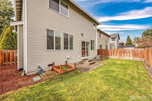 27366 215th Place SE, Maple Valley, WA 98038