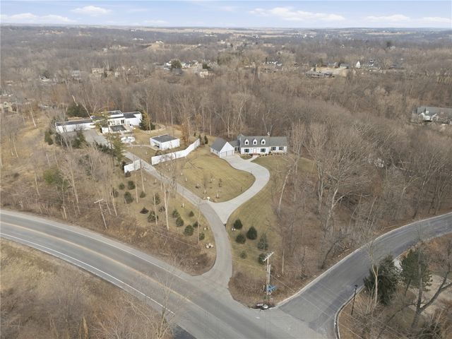 394 East Post Rd SE, Cedar Rapids, IA 52403