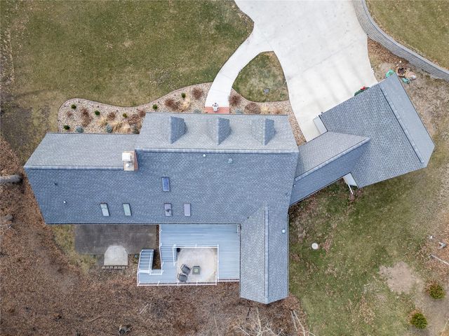 394 East Post Rd SE, Cedar Rapids, IA 52403