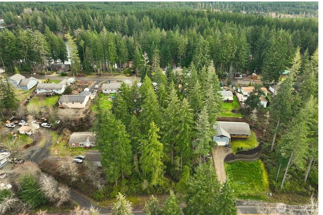 5011 E Rasor Road, Belfair, WA 98528