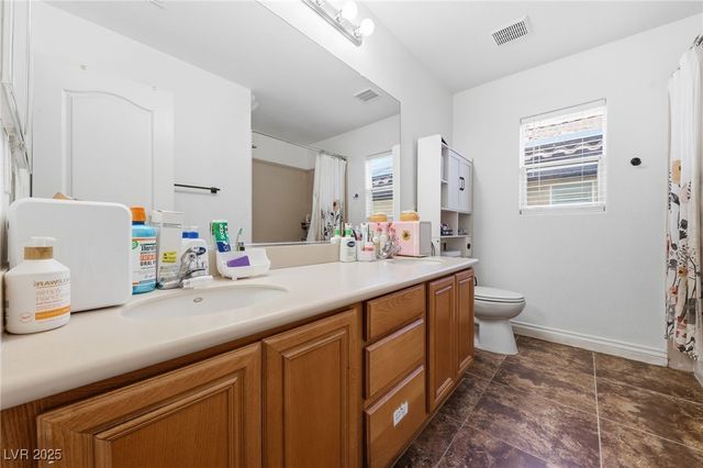 726 Canary Wharf Drive, Las Vegas, NV 89178