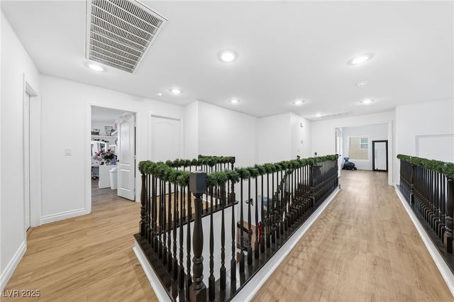 726 Canary Wharf Drive, Las Vegas, NV 89178