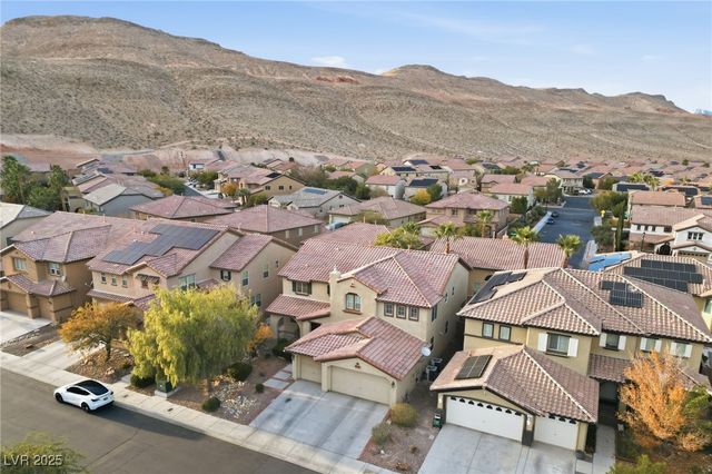 726 Canary Wharf Drive, Las Vegas, NV 89178