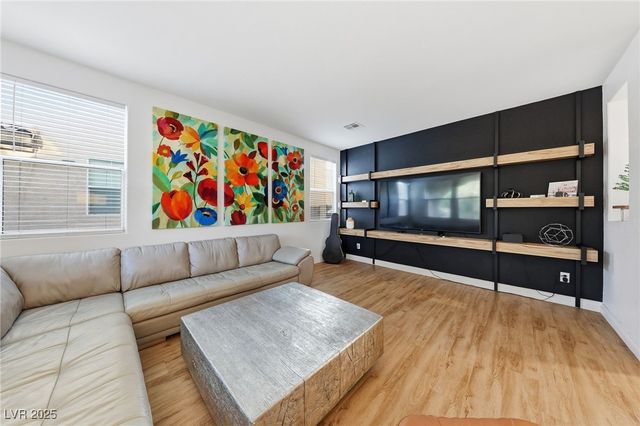 726 Canary Wharf Drive, Las Vegas, NV 89178