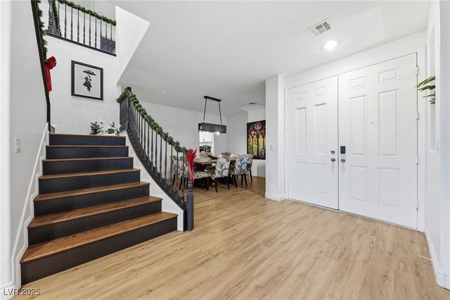 726 Canary Wharf Drive, Las Vegas, NV 89178