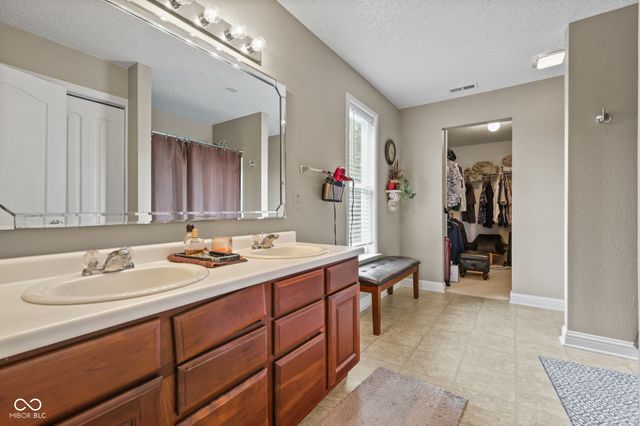 1163 King Maple Drive, Greenfield, IN 46140