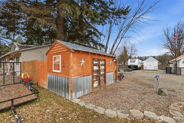 814 Cleveland Avenue, South Cle Elum, WA 98943