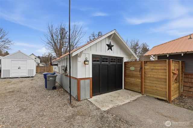 814 Cleveland Avenue, South Cle Elum, WA 98943