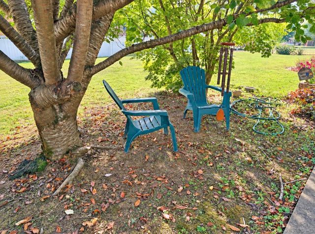 33 Private Dr 5713 St Rt 243, Ironton, OH 45638
