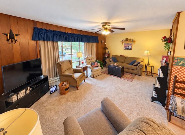 33 Private Dr 5713 St Rt 243, Ironton, OH 45638