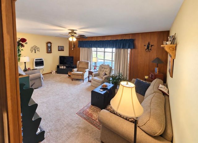 33 Private Dr 5713 St Rt 243, Ironton, OH 45638
