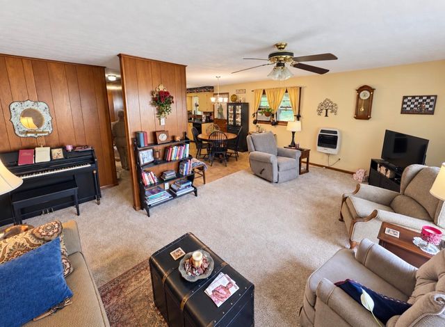 33 Private Dr 5713 St Rt 243, Ironton, OH 45638